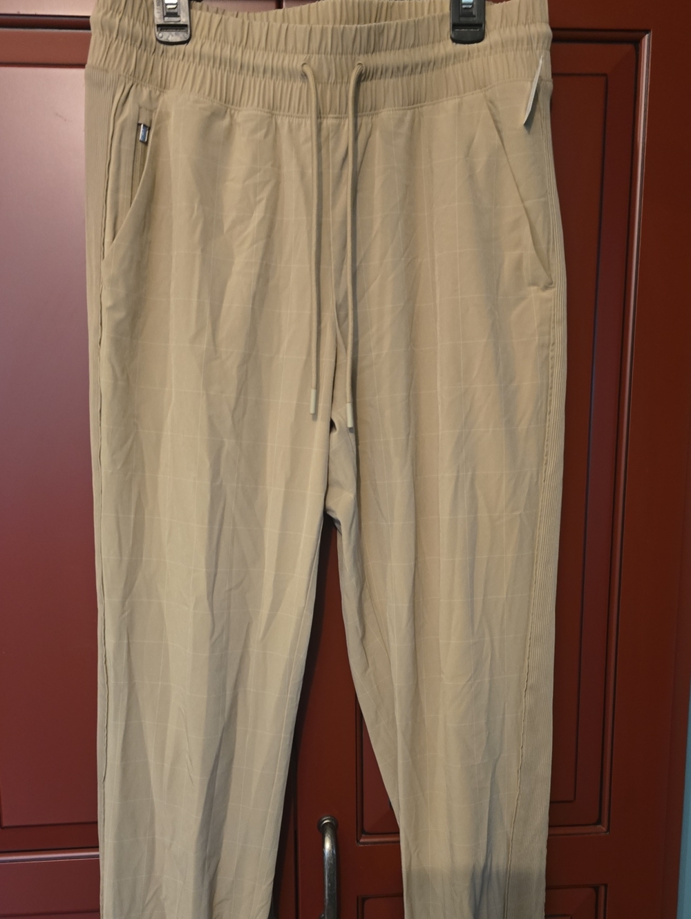 Athleta Relaxed Drawstring Pants in Beige